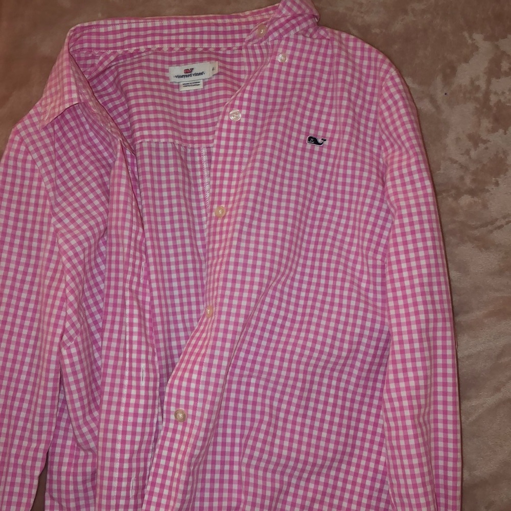 Vineyard vines  shirt women’s. Accepting offers!!